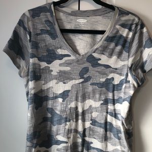 Old Navy v-neck grey and blue camo tshirt